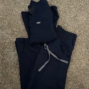 Navy figs set- XXS. One pocket top, Kade regular scrub bottoms